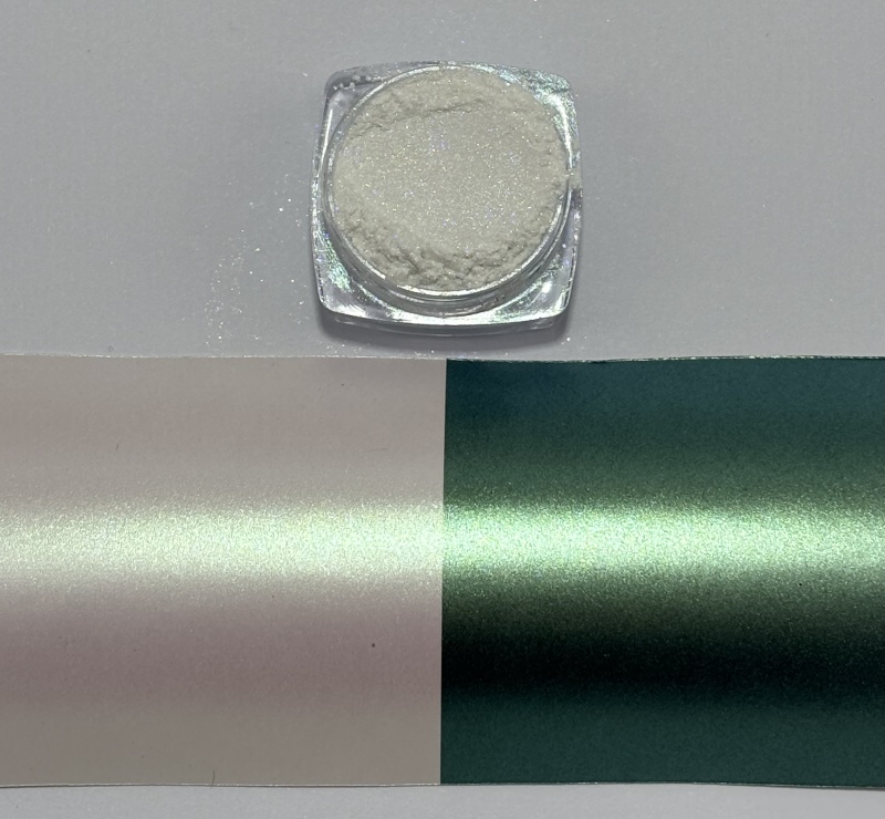 YunGlas&trade; GR045 钻石绿